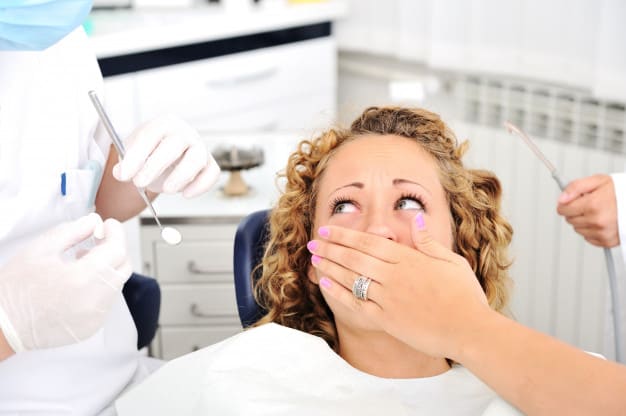 איך מתמודדים עם פחד מרופא שיניים?